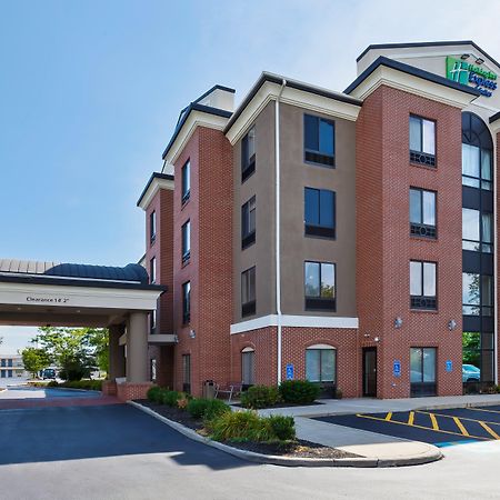 Holiday Inn Express Hotel & Suites Cleveland-Richfield By Ihg Brecksville Exteriér fotografie