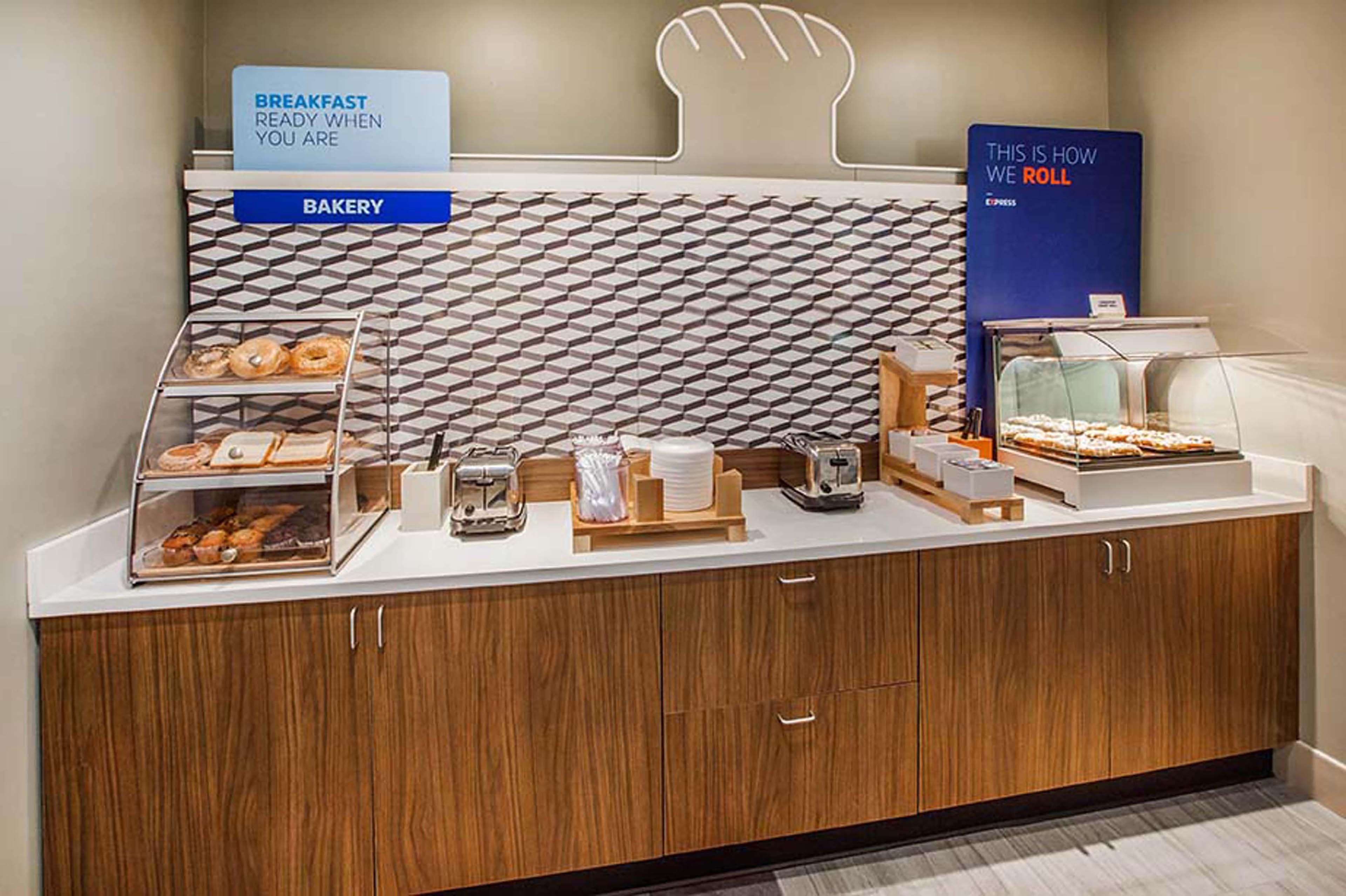Holiday Inn Express Hotel & Suites Cleveland-Richfield By Ihg Brecksville Exteriér fotografie