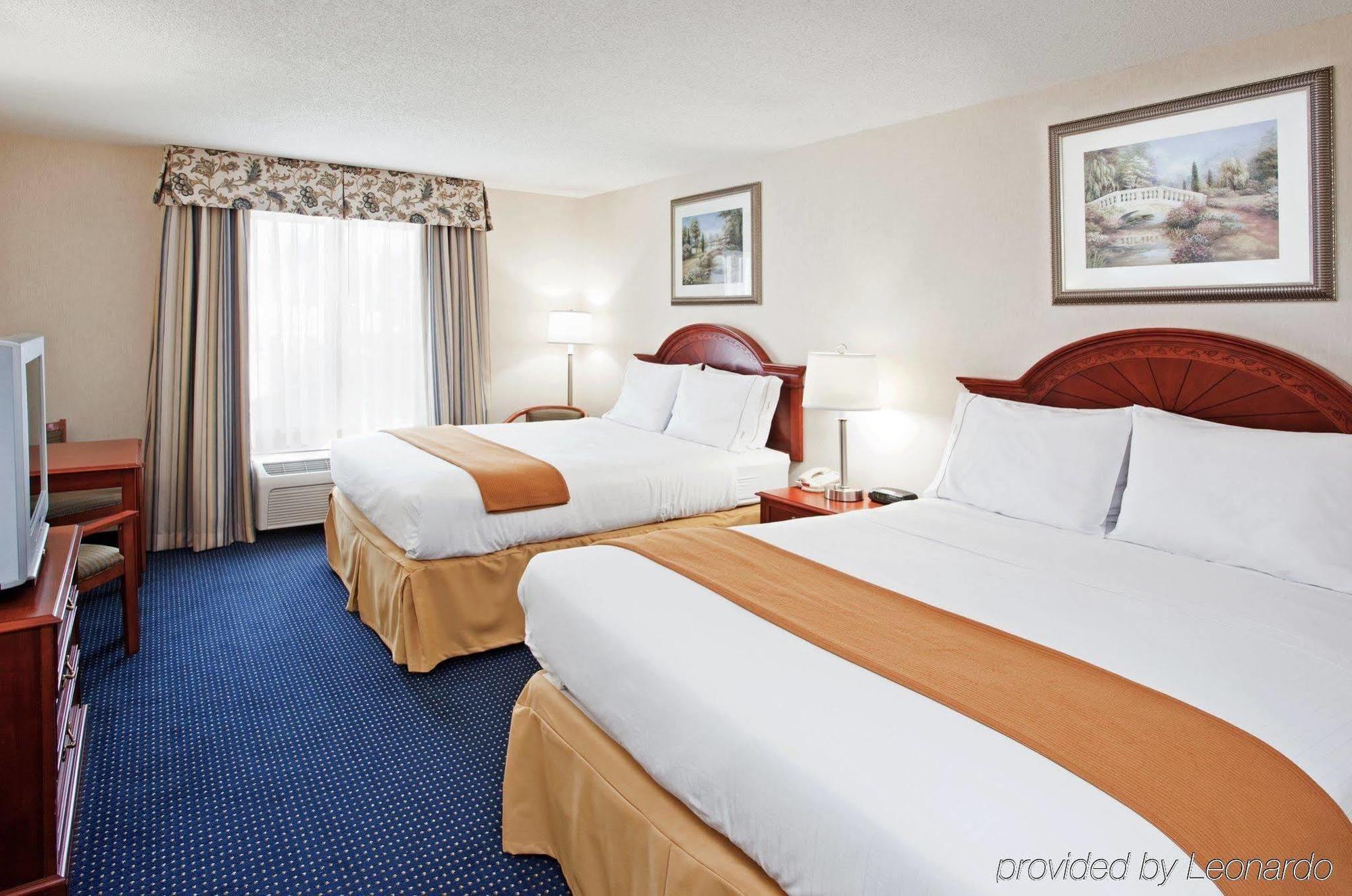 Holiday Inn Express Hotel & Suites Cleveland-Richfield By Ihg Brecksville Pokoj fotografie